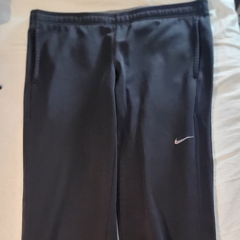 Nike Therma fit Work out pants